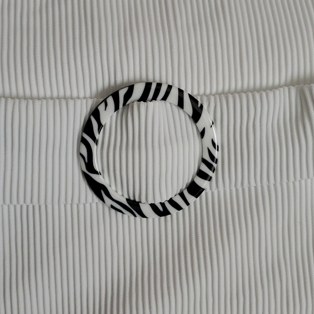 Roxy cap sleeve one-piece belted swimsuit - Picture 5 of 11